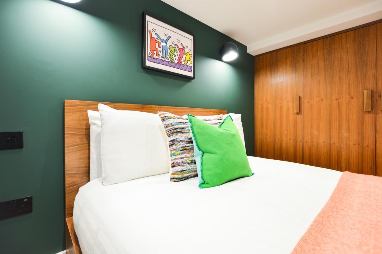 Spacious West Hampstead Apartment With Mezzanine Bedroom By Concept Apartments London Exteriör bild