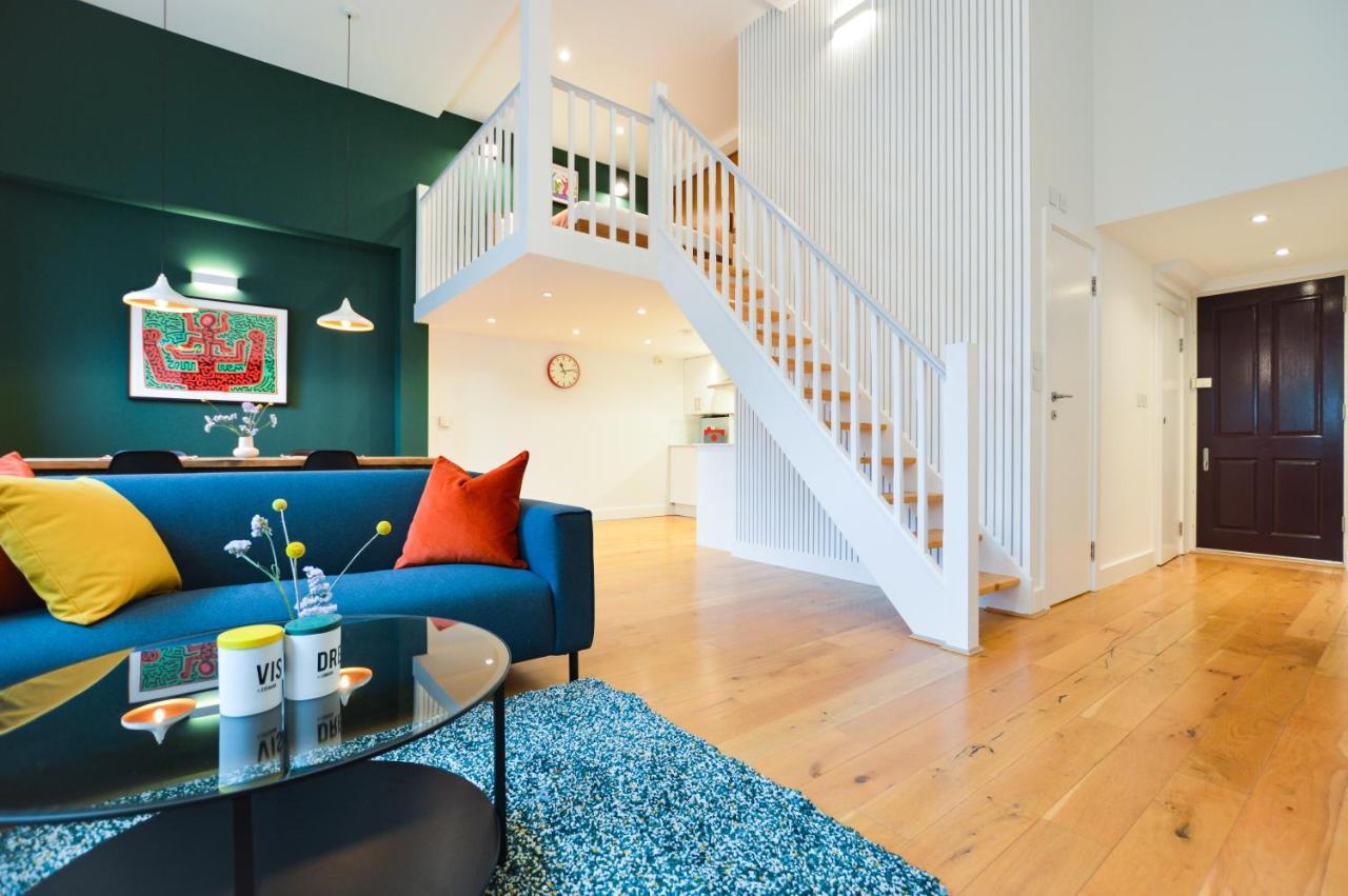 Spacious West Hampstead Apartment With Mezzanine Bedroom By Concept Apartments London Exteriör bild