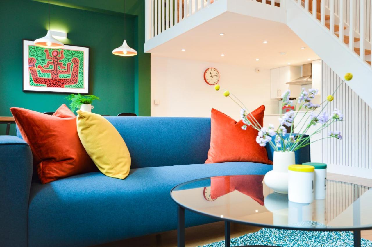 Spacious West Hampstead Apartment With Mezzanine Bedroom By Concept Apartments London Exteriör bild