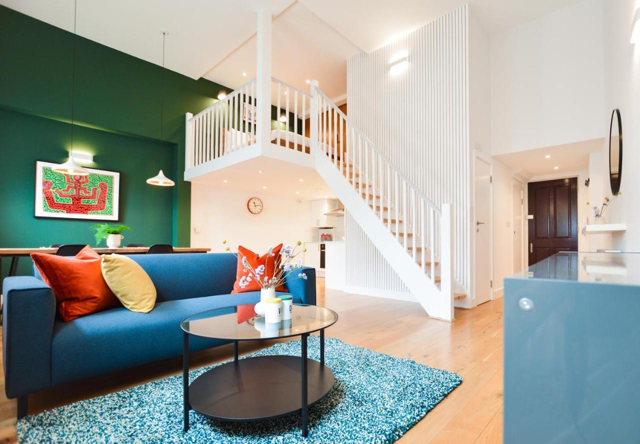 Spacious West Hampstead Apartment With Mezzanine Bedroom By Concept Apartments London Exteriör bild