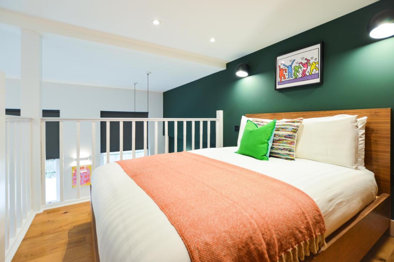Spacious West Hampstead Apartment With Mezzanine Bedroom By Concept Apartments London Exteriör bild